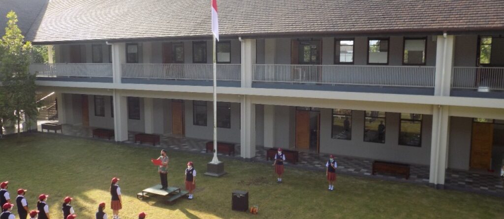 smp lokon sma lokon upacara hari sumpah pemuda losnito yayasan pendidikan lokon sekolah berasrama losnito