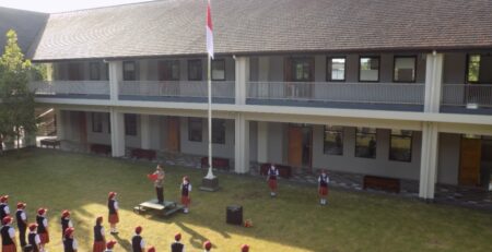 smp lokon sma lokon upacara hari sumpah pemuda losnito yayasan pendidikan lokon sekolah berasrama losnito