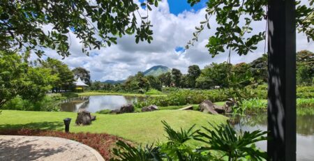 taman kelong tomohon lokon gunung lokon smp lokon sma lokon losnito sekolah berasrama, asrama, yayasan pendidikan lokon, wisata, kota bunga