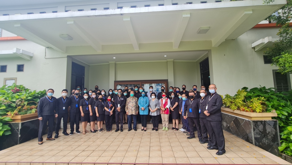 smp lokon sma lokon losnito sekolah berasrama asrama lokon tomohon mendagri tppkk tri tito karnavian losnito yayasan pendidikan lokon ypl