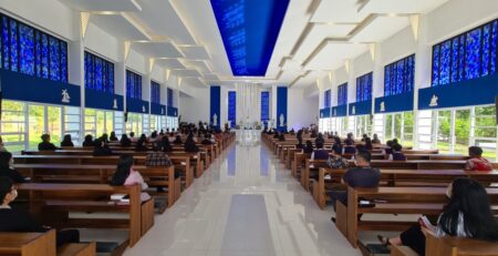 misa ekaristi gereja santo nikolaus pesta pelindung santo nikolaus sma lokon smp lokon yayasan pendidikan lokon losnito sekolah berasrama sekolah terbaik sulawesi utara kota tomohon